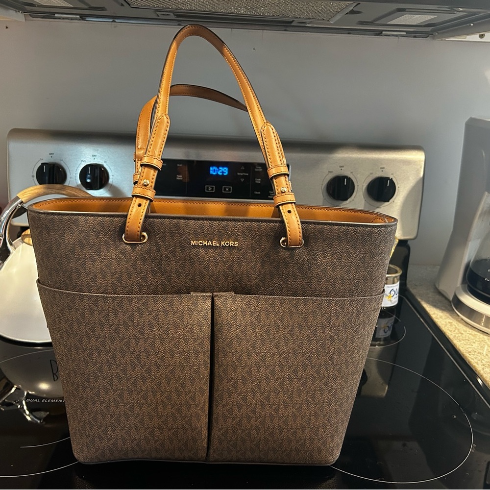 Michael Khors bag